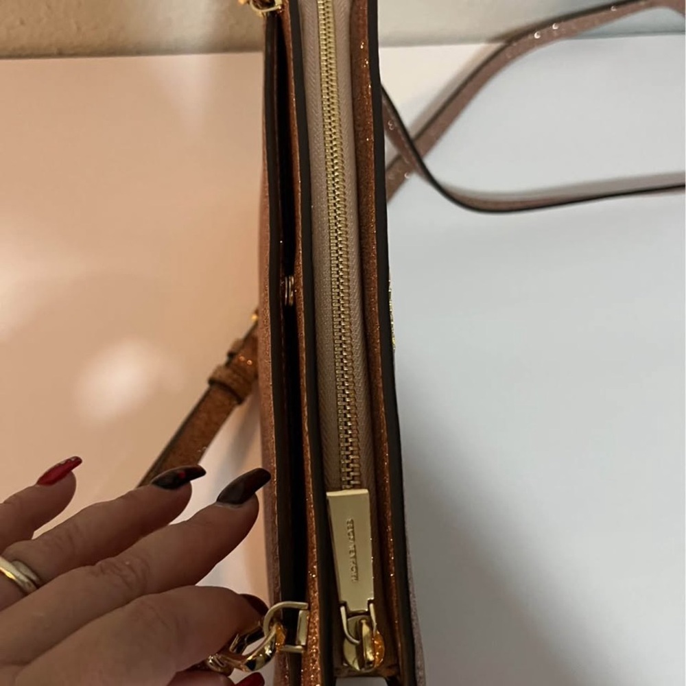 Michael Kors Glittery pink Gold Women's crossbody and matching wallet Set - Picture 3 of 7